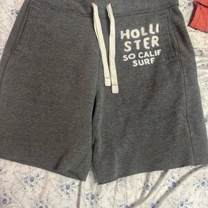 hollister M womans